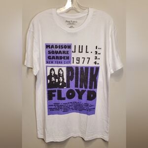 73. NWOT - Pink Floyd Graphic Band Tee